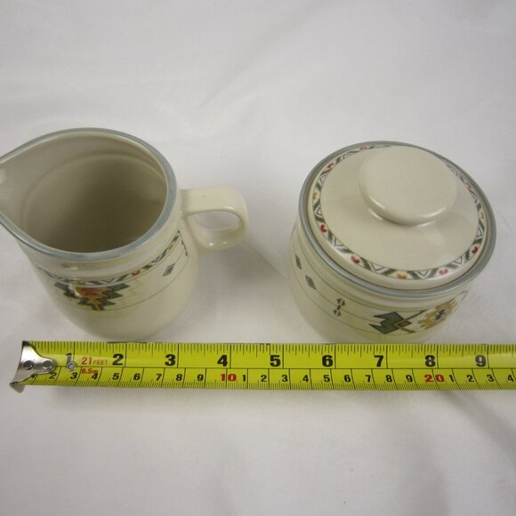 Vintage Studio Nova Set of 2 Dishes - Timberline Y2318 Sugar & Creamer with Lid - Picture 10 of 10